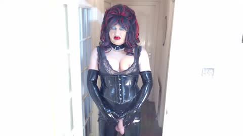 Snapshot of candi_smokes chatting on 17, 4, 2026 candi smokes online show from 17, 4, 2026