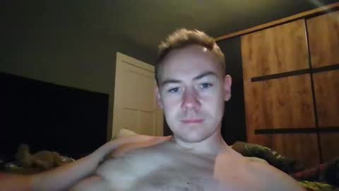 Snapshot of candy_boy_xoxo chatting on 26, 11, 2025 candy_boy_xoxo online show from 26, 11, 2025