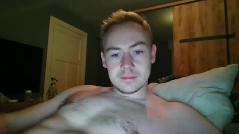 Snapshot of candy_boy_xoxo chatting on 3, 12, 2025 candy_boy_xoxo online show from 3, 12, 2025