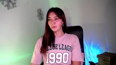 Snapshot of candy_canee chatting on 17, 1, 2025   online show from 17, 1, 2025