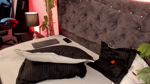 Snapshot of candy_canne__ chatting on 13, 12, 2024 CamilaInstagram candy canne Pvt open online show from 13, 12, 2024