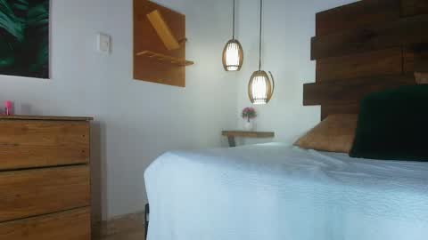 Jolie online show from 15, 4, 2026