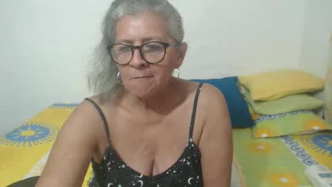 Snapshot of candy_mature_ chatting on 20, 1, 2025 candy online show from 20, 1, 2025