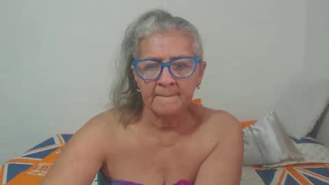 Snapshot of candy_mature_ chatting on 21, 2, 2025 candy online show from 21, 2, 2025