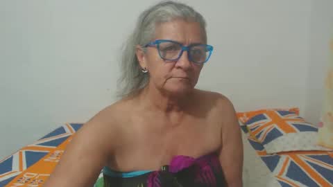 Snapshot of candy_mature_ chatting on 22, 2, 2025 candy online show from 22, 2, 2025