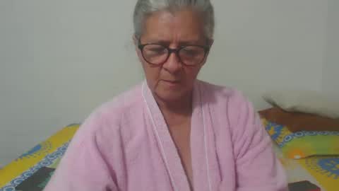 Snapshot of candy_mature_ chatting on 11, 3, 2025 candy online show from 11, 3, 2025