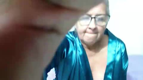 Snapshot of candy_mature_ chatting on 19, 9, 2025 candy online show from 19, 9, 2025