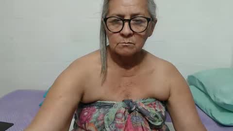 Snapshot of candy_mature_ chatting on 22, 9, 2025 candy online show from 22, 9, 2025