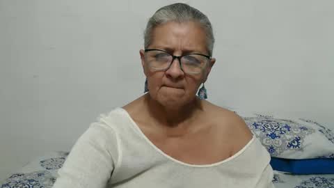 Snapshot of candy_mature_ chatting on 14, 11, 2025 candy online show from 14, 11, 2025