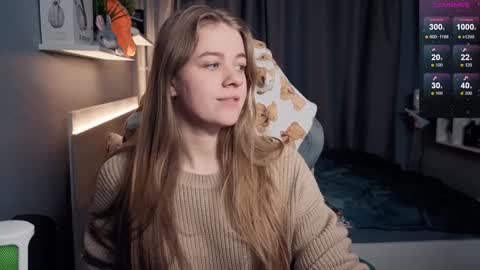 Snapshot of candy_meggie chatting on 1, 2, 2025 Megan online show from 1, 2, 2025