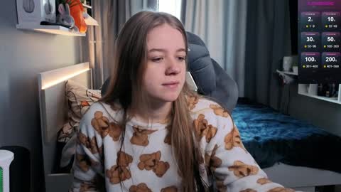 Snapshot of candy_meggie chatting on 7, 2, 2025 Megan online show from 7, 2, 2025