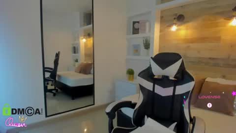 Snapshot of candy_summer28_ chatting on 9, 6, 2026 CANDY online show from 9, 6, 2026