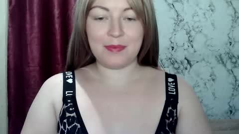 Snapshot of candy_sweet0707 chatting on 1, 12, 2025 Milana online show from 1, 12, 2025