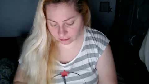 Laura online show from 4, 2, 2025