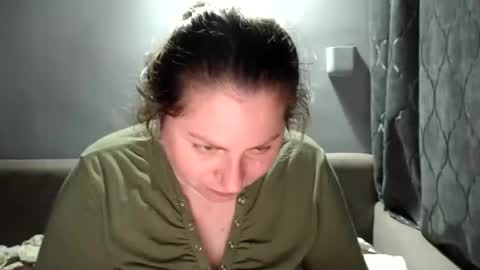 Laura online show from 11, 11, 2025