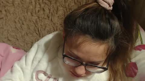 say meow and send tips  online show from 11, 12, 2024