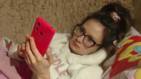 say meow and send tip  online show from 29, 1, 2025