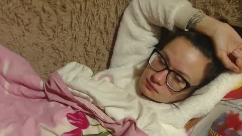 say meow and send tip  online show from 3, 2, 2025