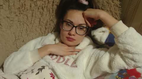 say meow and send tip  online show from 9, 2, 2025