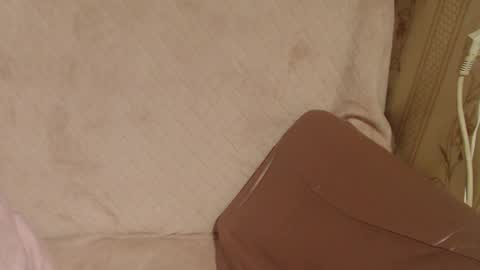 say meow and send tip  online show from 30, 9, 2025