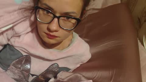 say meow and send tip  online show from 16, 10, 2025