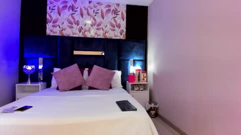 candyluxury_ online show from 5, 5, 2026
