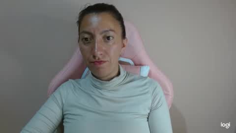 Snapshot of candymilfff chatting on 20, 2, 2026 candymilfff online show from 20, 2, 2026