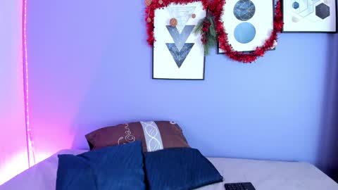 Isabella online show from 13, 12, 2024