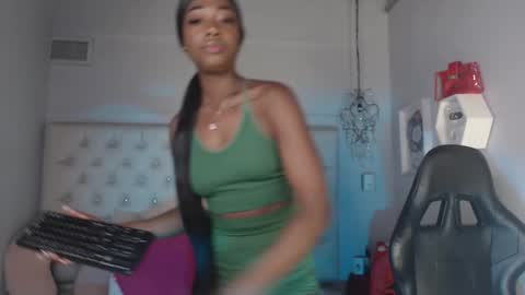 Snapshot of candyy_ebony chatting on 9, 1, 2026 Candy Ebony online show from 9, 1, 2026