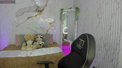 Snapshot of candyy_tay1 chatting on 13, 3, 2026 CANDYY online show from 13, 3, 2026