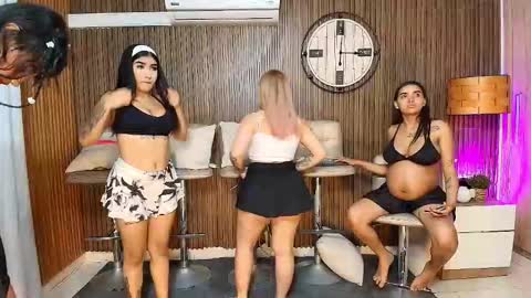 Snapshot of canelasquirtxxx chatting on 28, 2, 2026 Sara online show from 28, 2, 2026