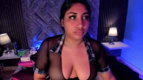 GABRIELA LOPEZ online show from 5, 3, 2025