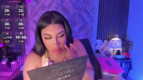 GABRIELA LOPEZ online show from 1, 11, 2025