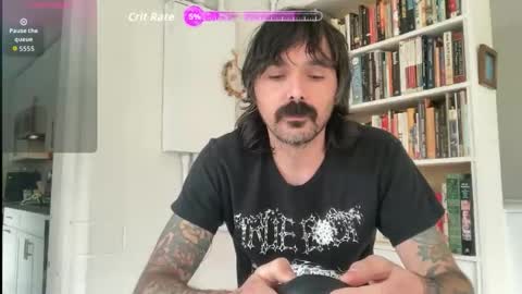 Snapshot of cantleavethehouse chatting on 2, 11, 2025 cantleavethehouse online show from 2, 11, 2025