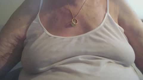 Snapshot of capitanfuturo44 chatting on 31, 5, 2026 Cinzia ex regina online show from 31, 5, 2026