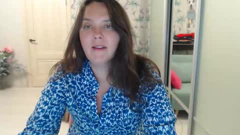 Snapshot of cappuchinno chatting on 5, 11, 2025 cappuchinno online show from 5, 11, 2025