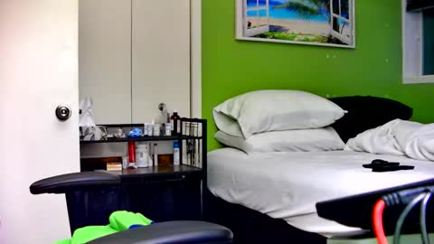 capricorne1965 online show from 14, 2, 2026