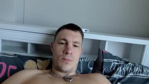 Snapshot of capt_oliver chatting on 14, 12, 2025 follow my twitter online show from 14, 12, 2025