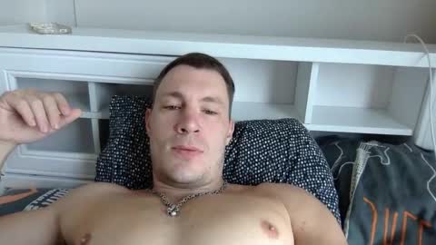 Snapshot of capt_oliver chatting on 22, 12, 2025 follow my twitter online show from 22, 12, 2025