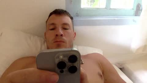 Snapshot of capt_oliver chatting on 16, 1, 2026 follow my twitter online show from 16, 1, 2026