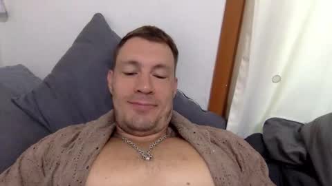 Snapshot of capt_oliver chatting on 7, 2, 2026 follow my twitter online show from 7, 2, 2026