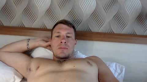 Snapshot of capt_oliver chatting on 6, 5, 2026 follow my twitter online show from 6, 5, 2026