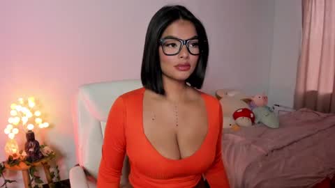 Snapshot of caramelo_xox chatting on 9, 12, 2024 online show from 9, 12, 2024