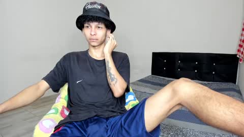 Carlos and Cristian  online show from 21, 1, 2025