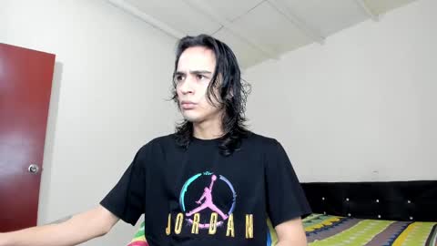 Carlos and Cristian  online show from 4, 3, 2025