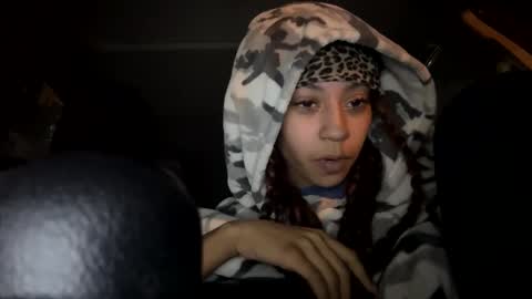 Snapshot of carebearx215 chatting on 11, 10, 2025 carebearx215 online show from 11, 10, 2025