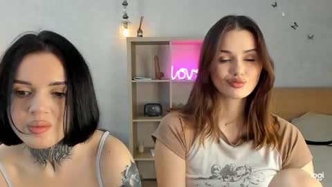 Snapshot of caressyourself chatting on 29, 12, 2024 caressyourself online show from 29, 12, 2024