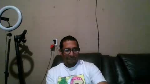 Adams huge online show from 30, 11, 2025