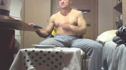 Laz online show from 4, 2, 2026