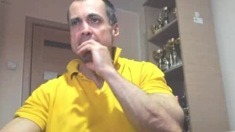 Snapshot of carin_the_body chatting on 4, 6, 2026 Laz online show from 4, 6, 2026